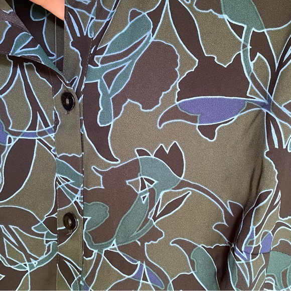 NWOT Logo by Lori Goldstein Floral Button Down Blouse Green/Blue Size Medium - Picture 7 of 12